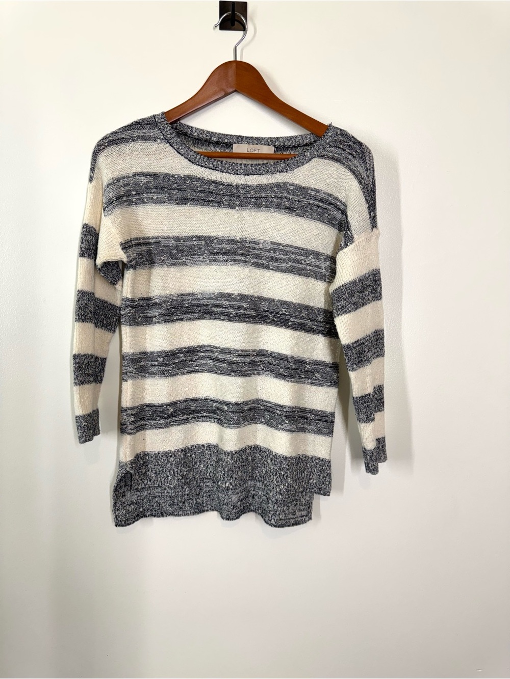 LOFT White & Blue Striped Crewneck Lightweight Knit Sweater Small 3/4 Sleeve
